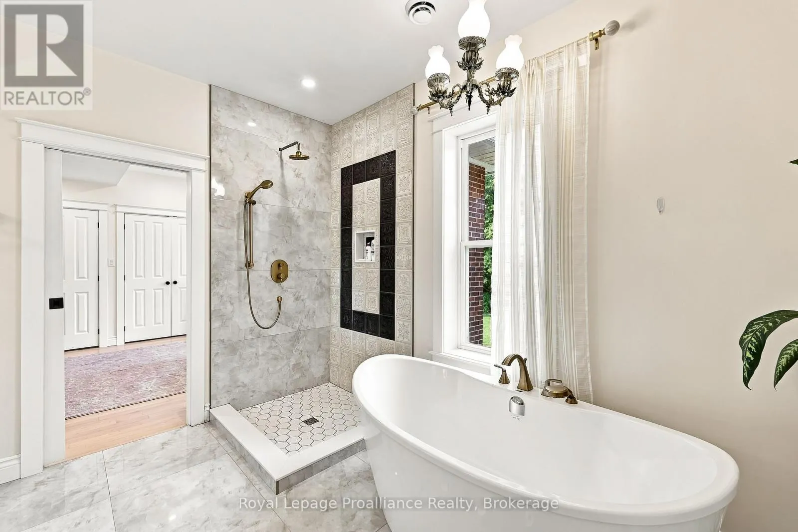 1376 QUEENSBOROUGH ROAD