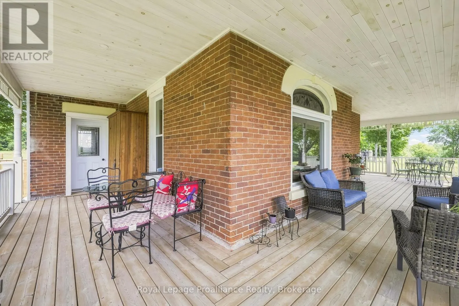 1376 QUEENSBOROUGH ROAD
