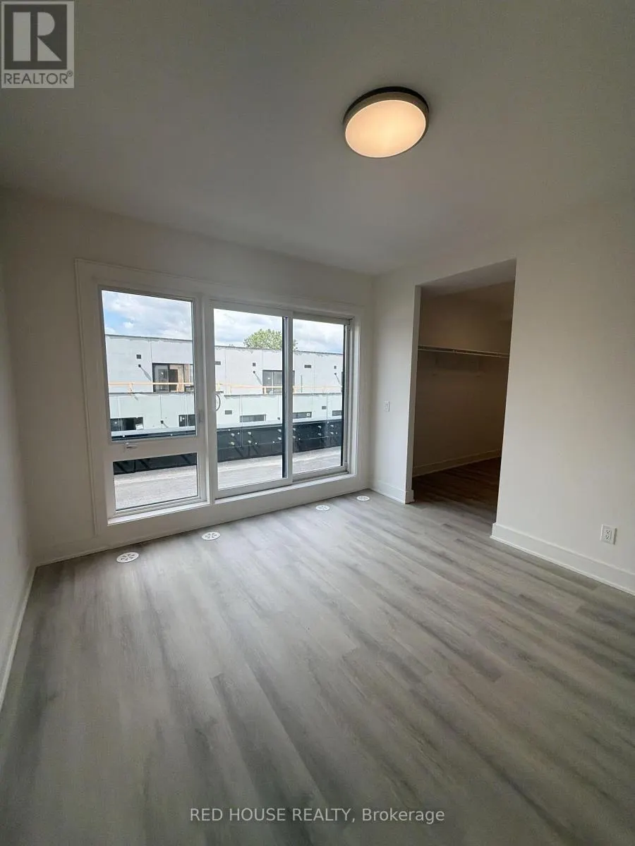 41 EVERETT COMMON