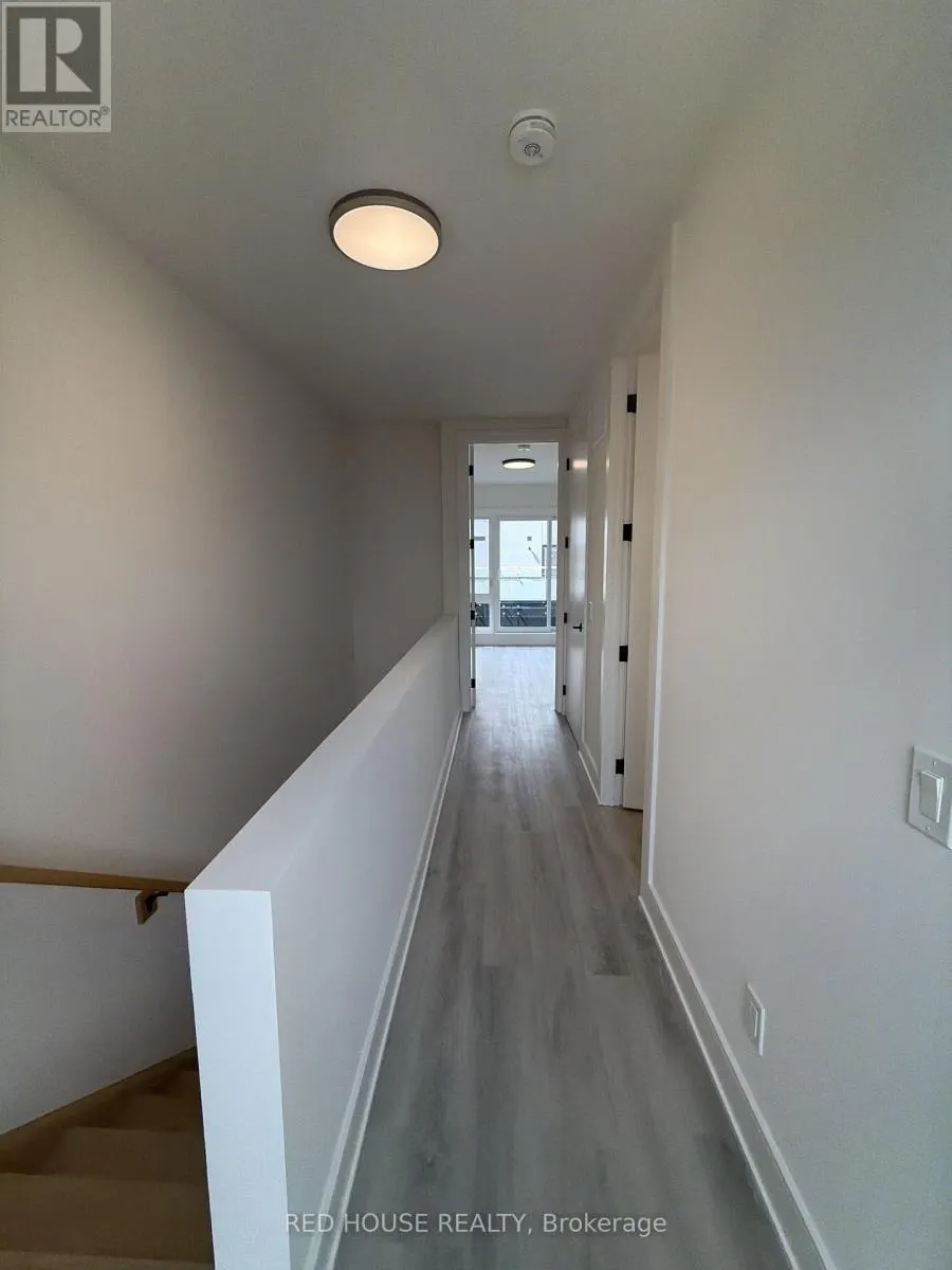41 EVERETT COMMON