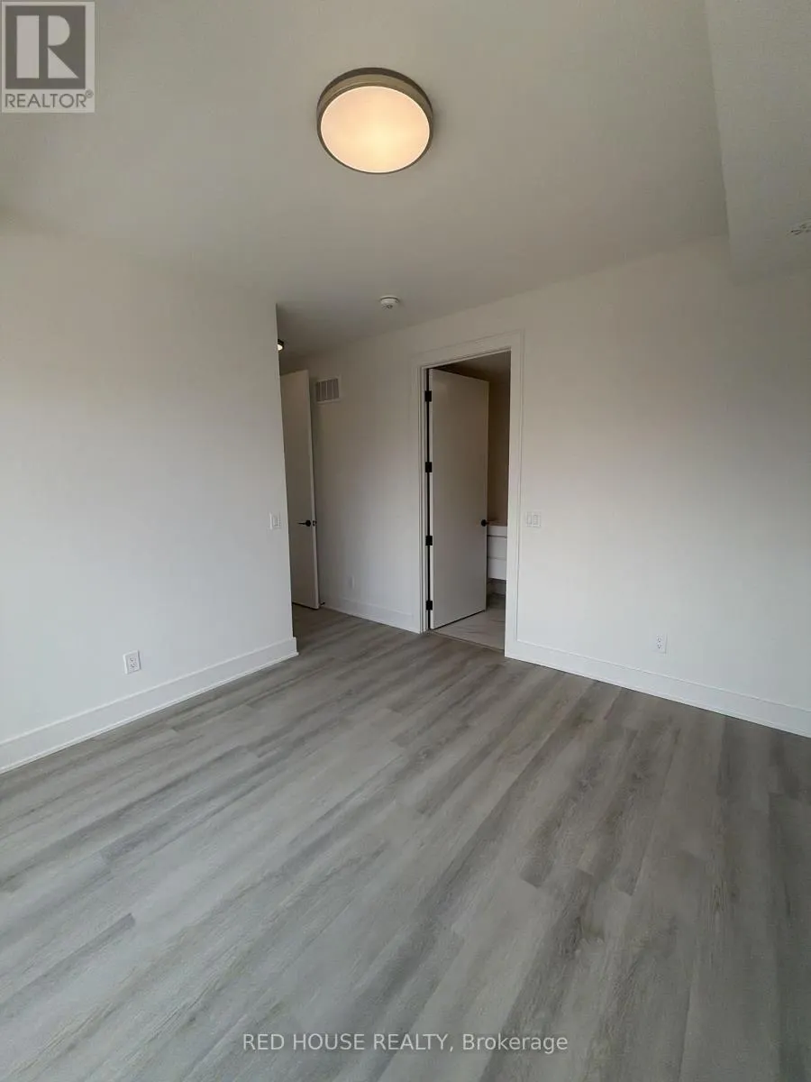 41 EVERETT COMMON