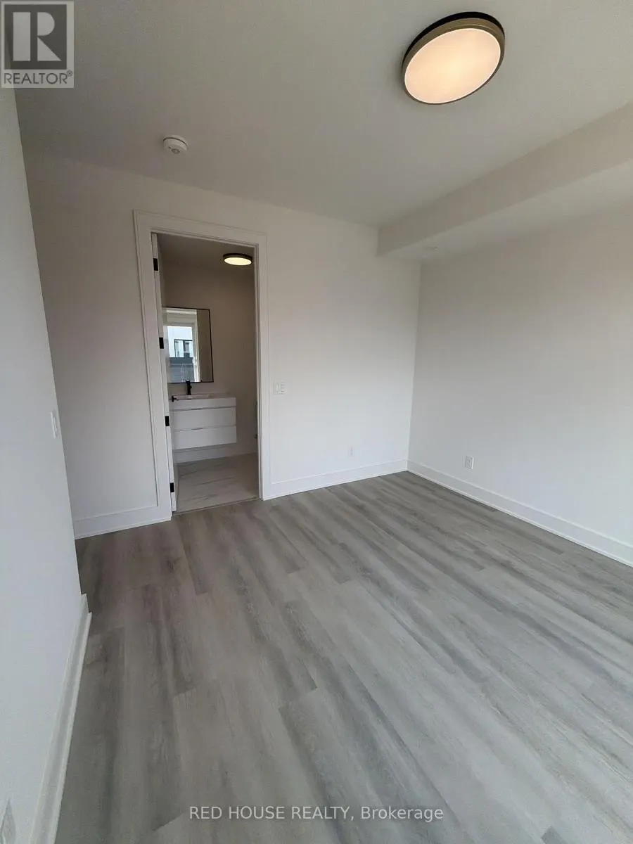 41 EVERETT COMMON