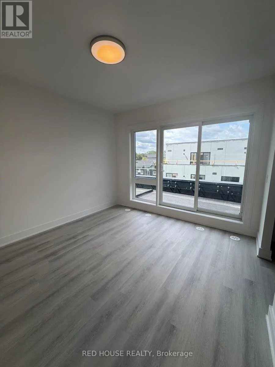41 EVERETT COMMON