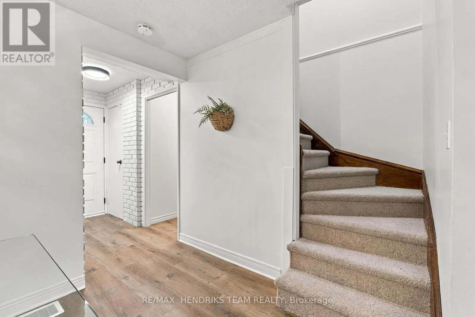 37 - 151 LINWELL ROAD #37
