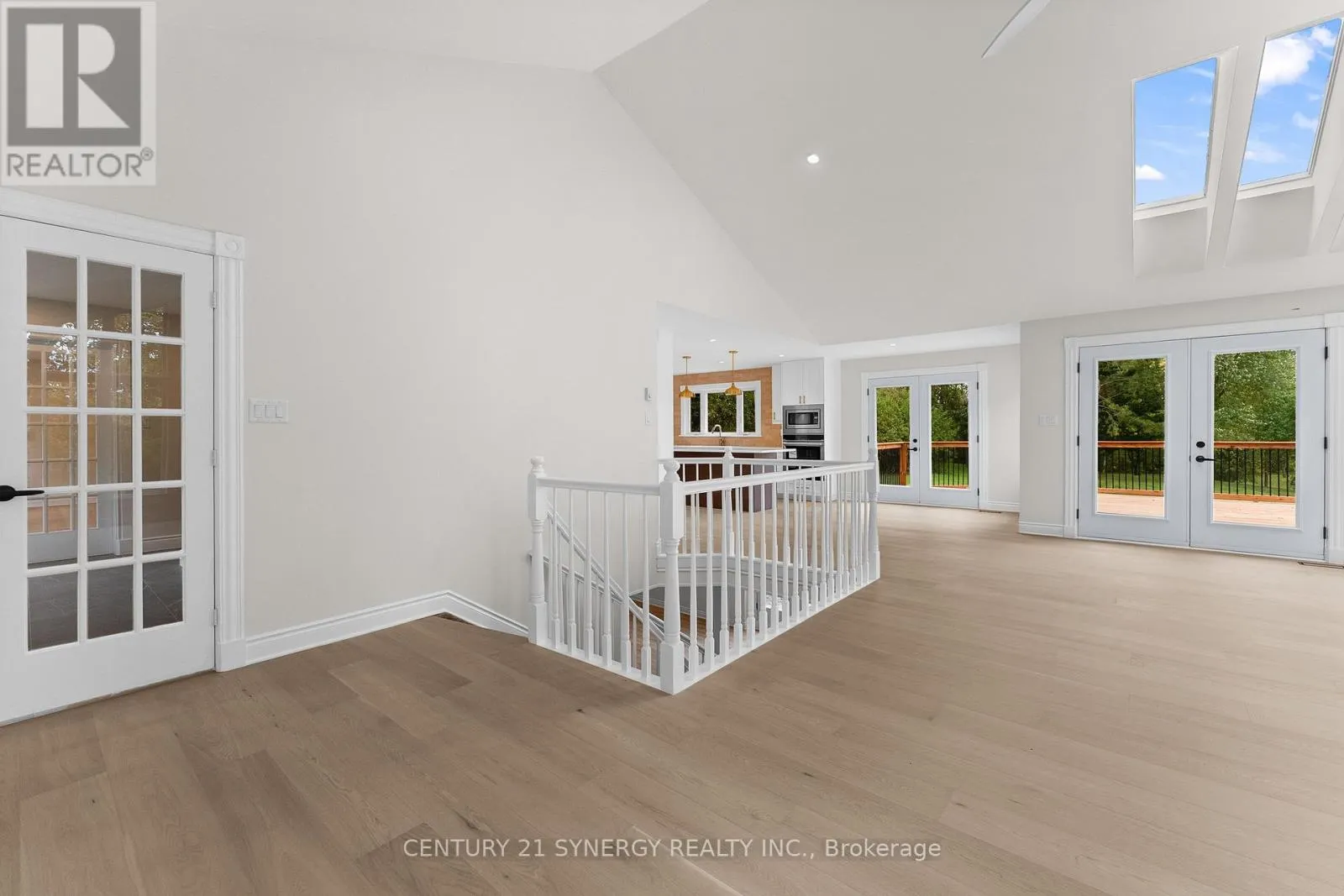 1580 GROVES ROAD