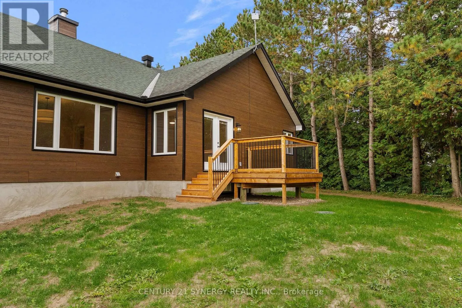 1580 GROVES ROAD