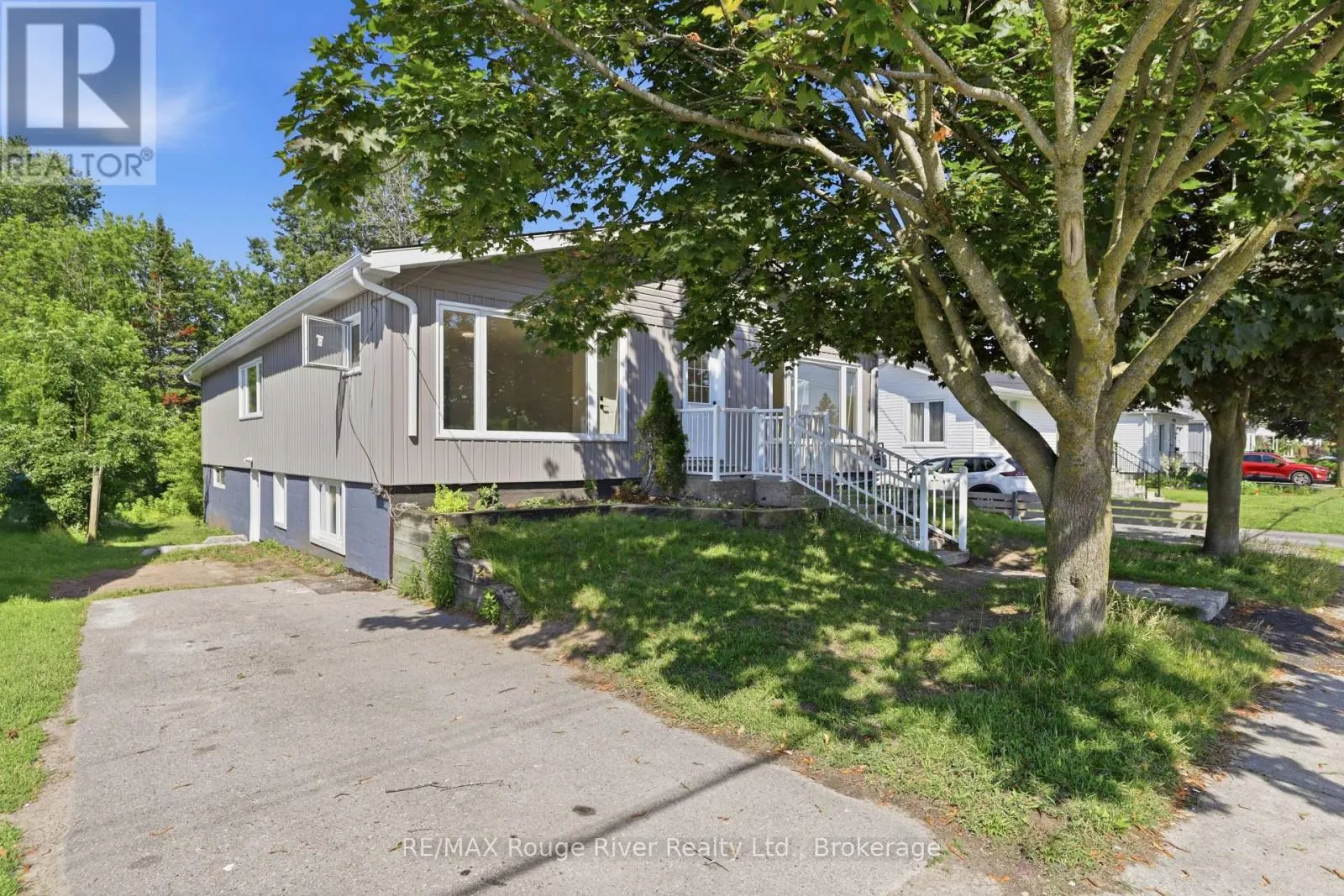 UNIT A - 144 MACDONALD AVENUE #Unit A