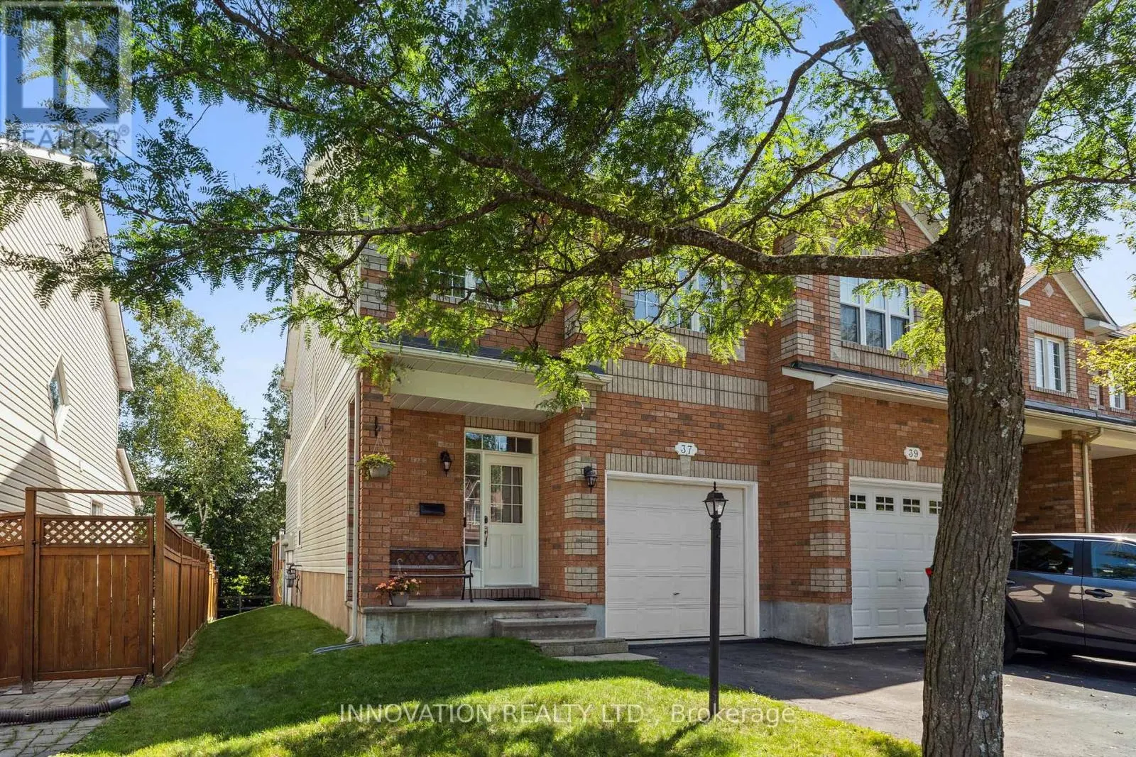 37 CHANTILLY GATE