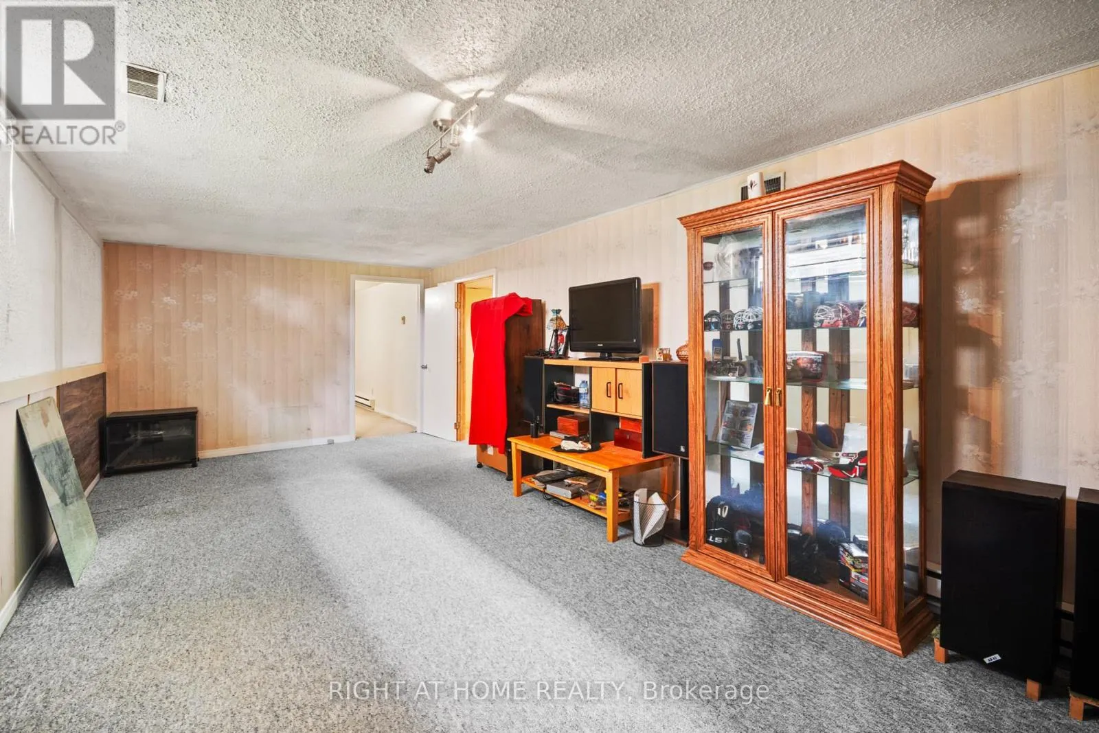 7 RAVEN AVENUE
