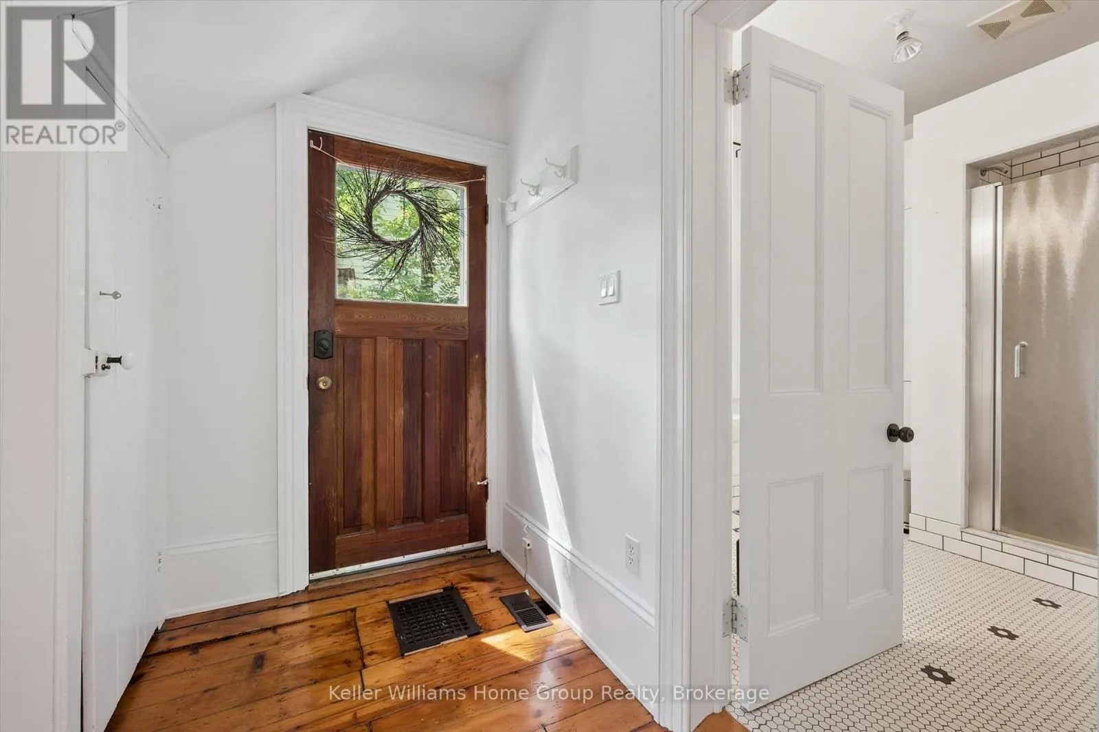 129 SUFFOLK STREET W