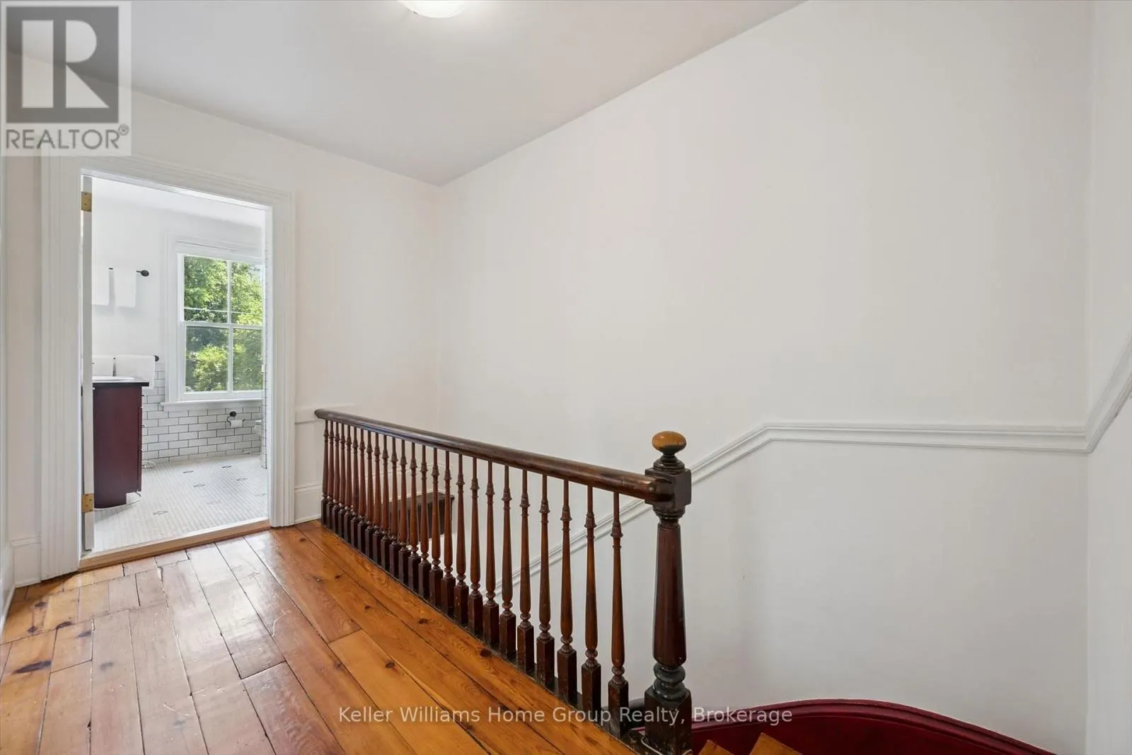 129 SUFFOLK STREET W