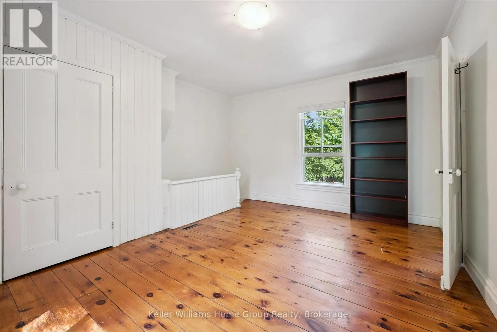 129 SUFFOLK STREET W