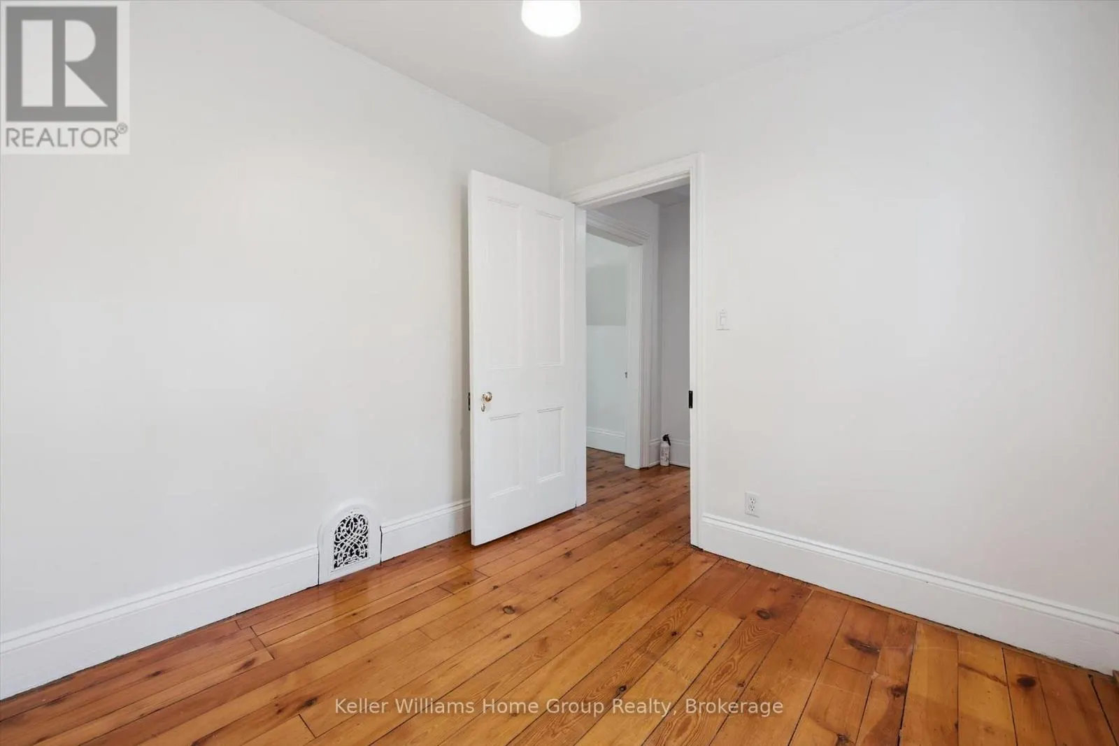 129 SUFFOLK STREET W