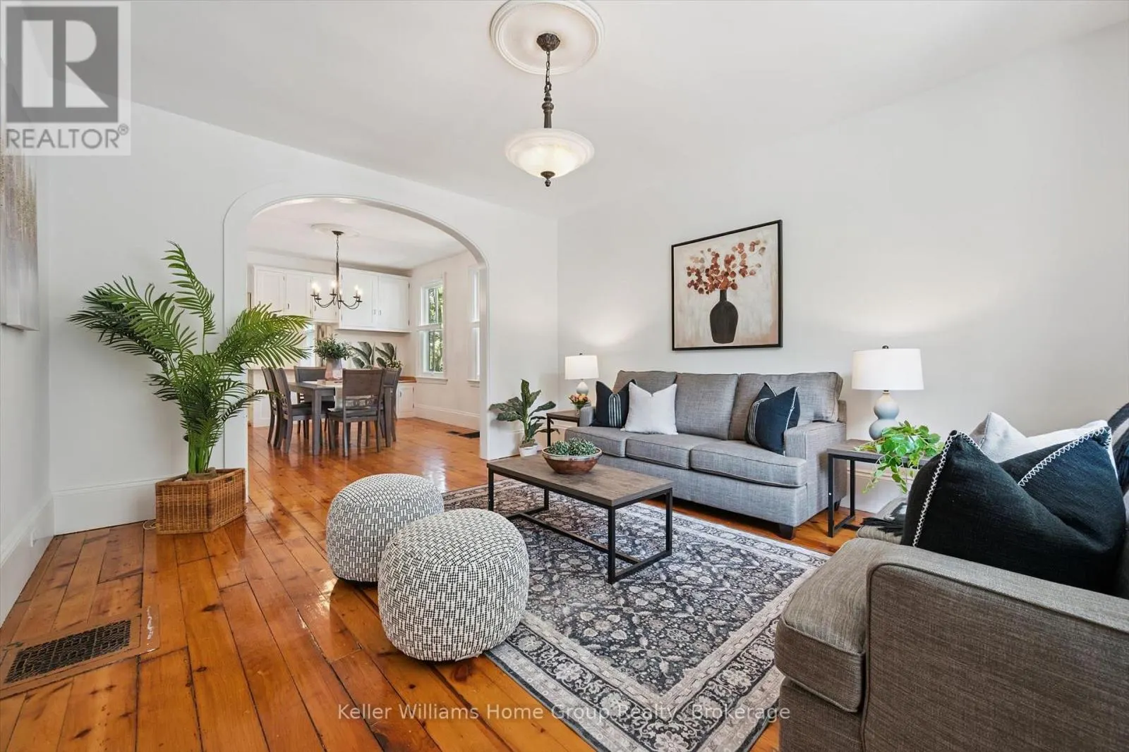 129 SUFFOLK STREET W