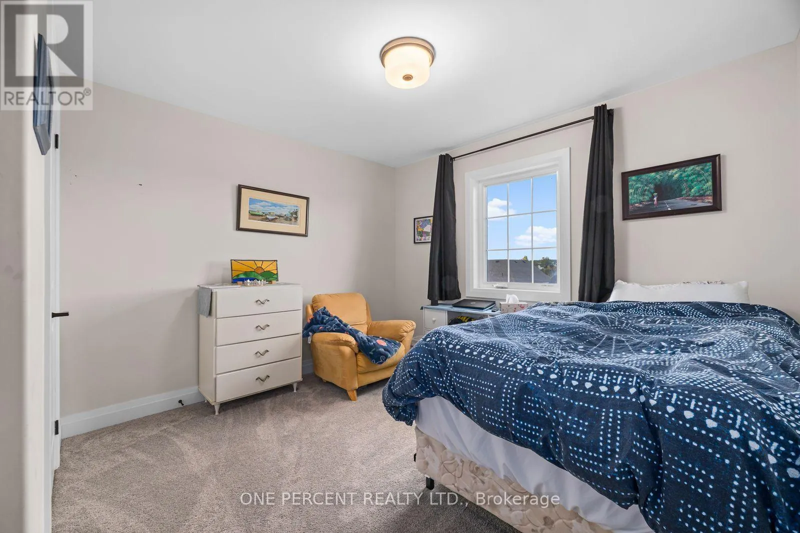 626 HAYLOCK GARDENS