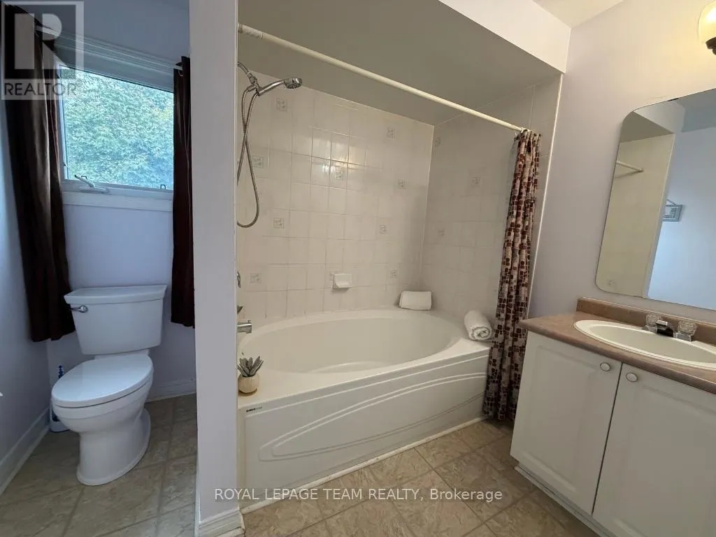 25 REDPATH DRIVE
