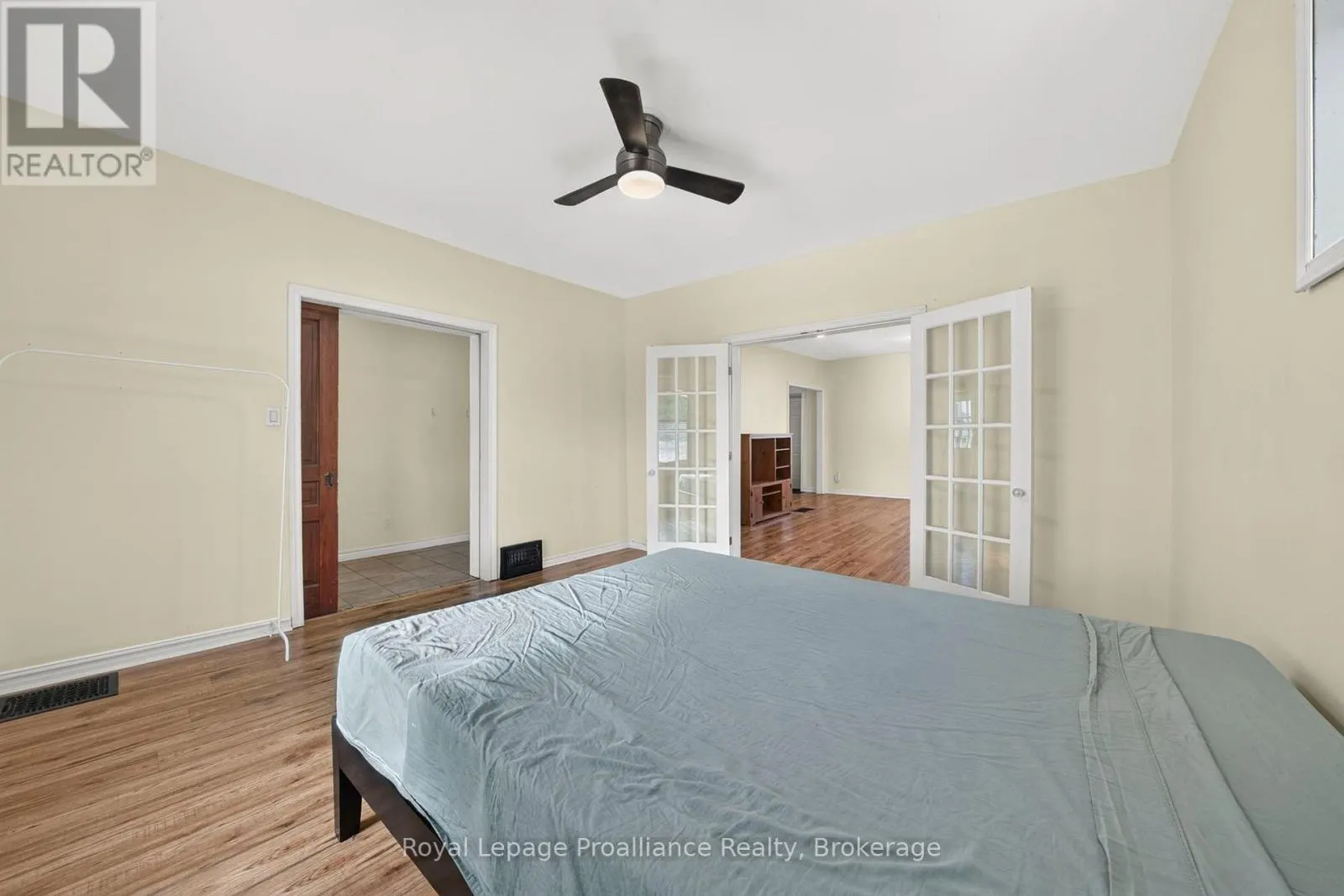 37 LORNE AVENUE