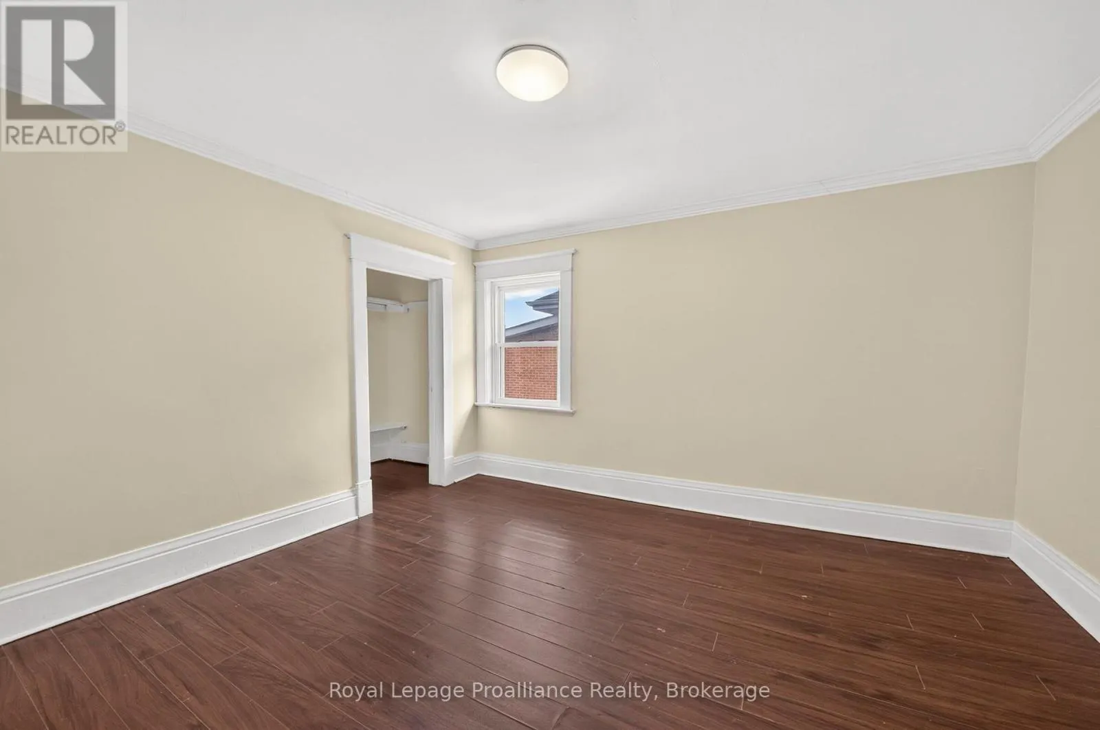 37 LORNE AVENUE