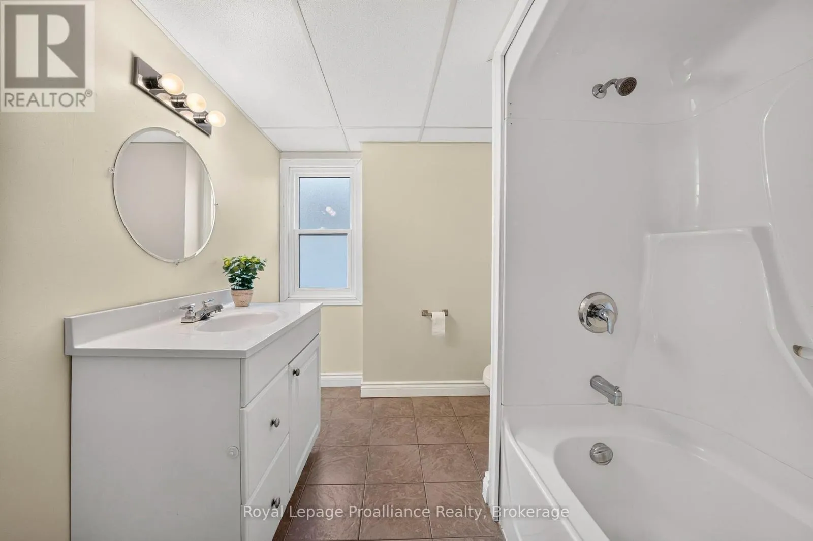 37 LORNE AVENUE