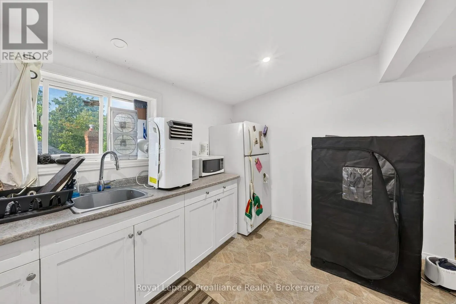 37 LORNE AVENUE