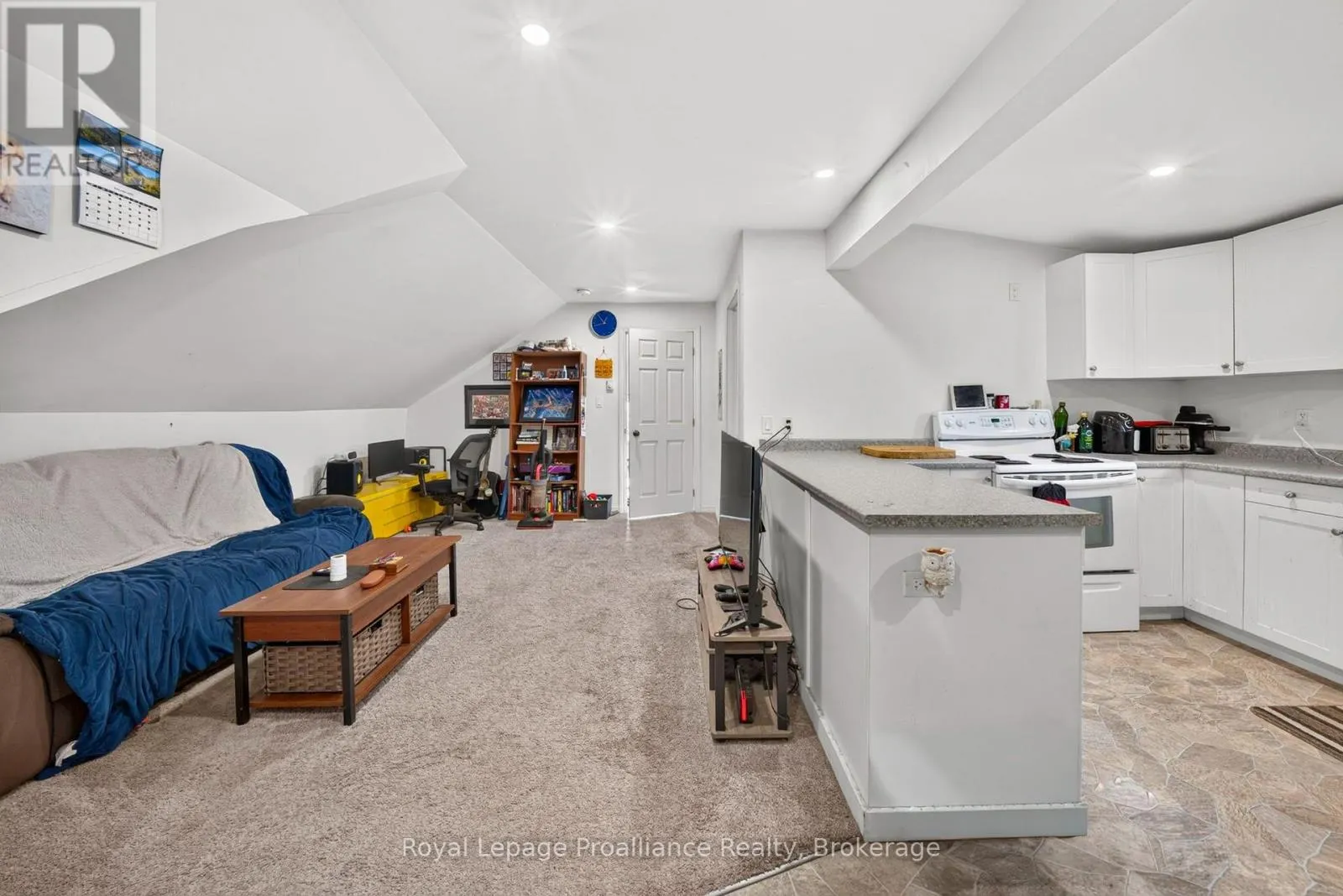 37 LORNE AVENUE
