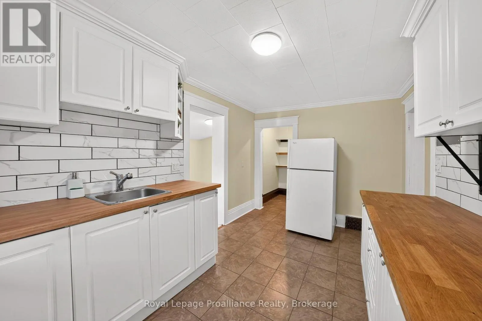 37 LORNE AVENUE