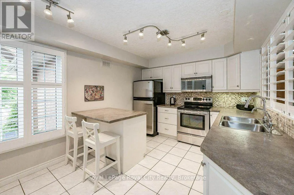 16 - 784 GORDON STREET #16