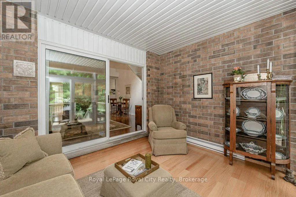 16 - 784 GORDON STREET #16