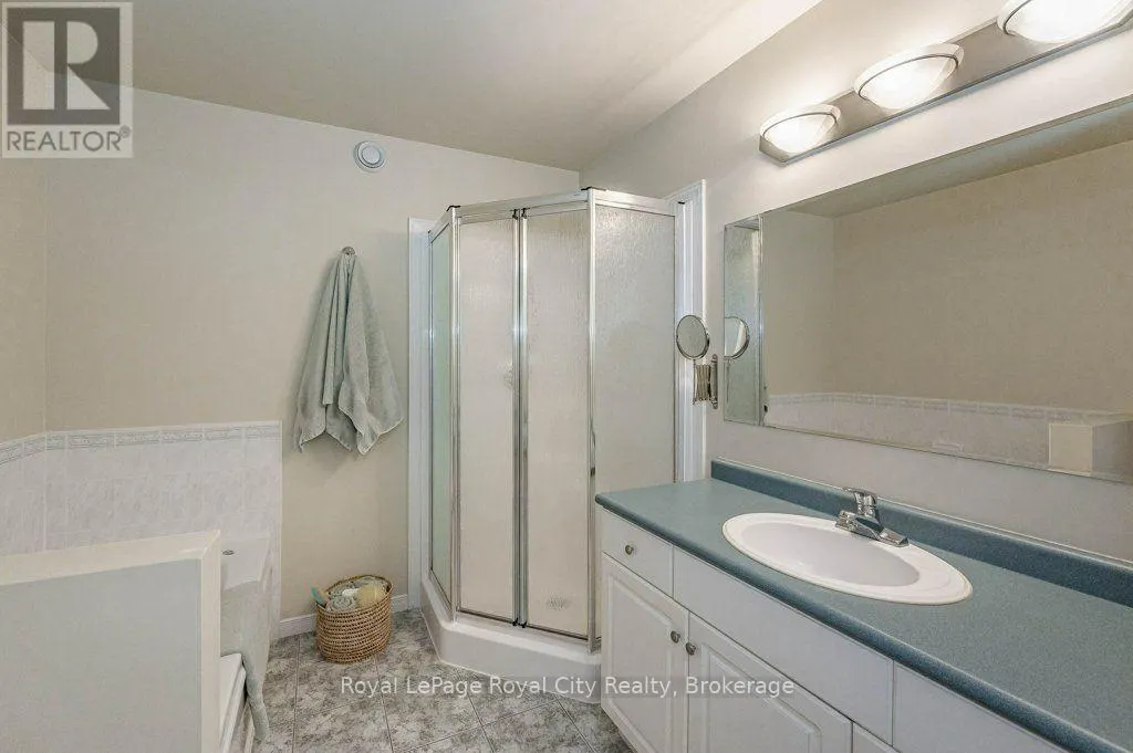 16 - 784 GORDON STREET #16