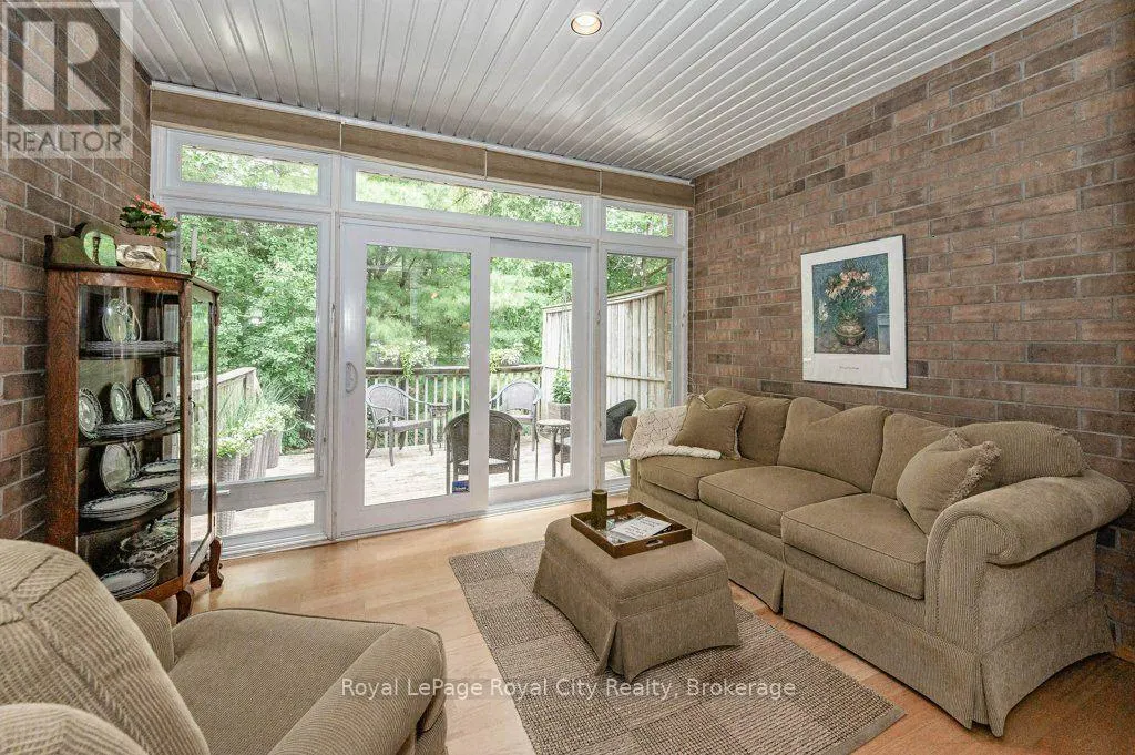 16 - 784 GORDON STREET #16