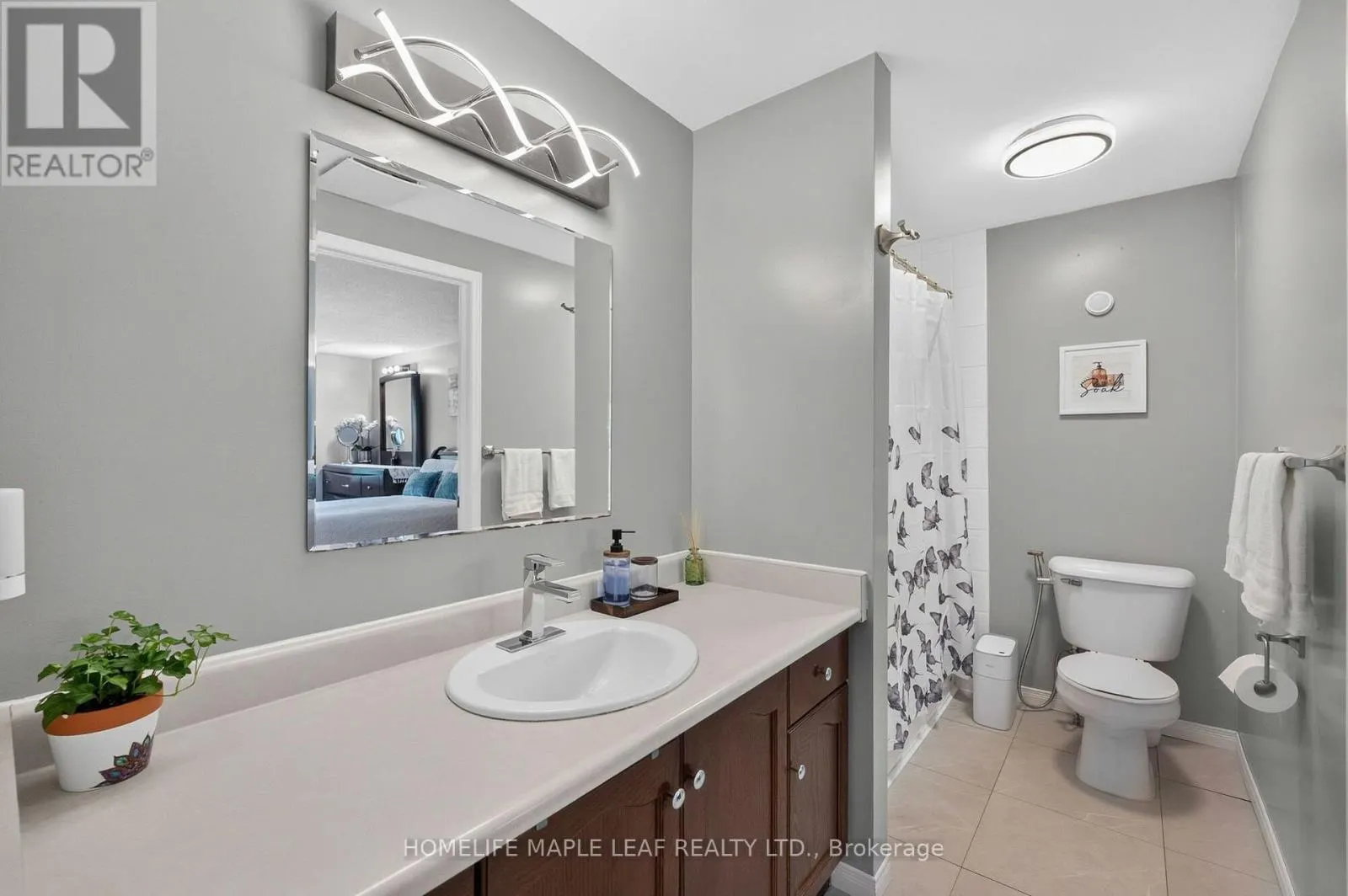 211 MELRAN DRIVE