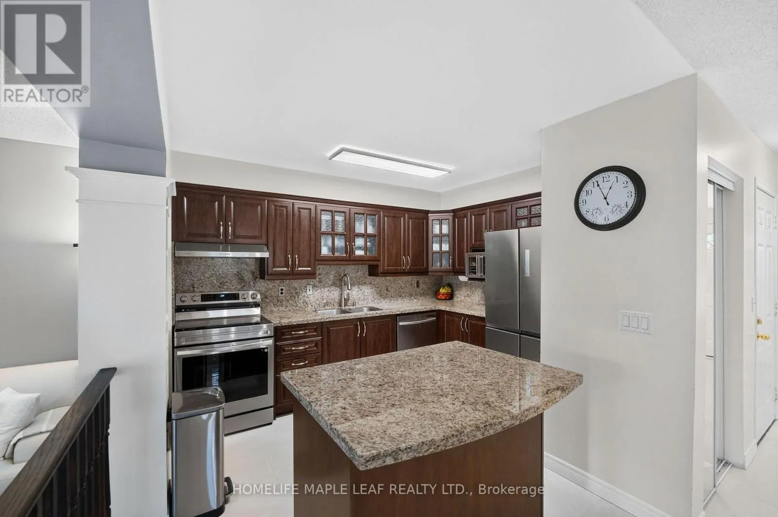 211 MELRAN DRIVE
