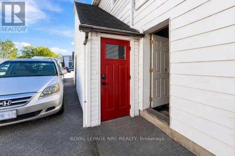 1530 NIAGARA STONE ROAD