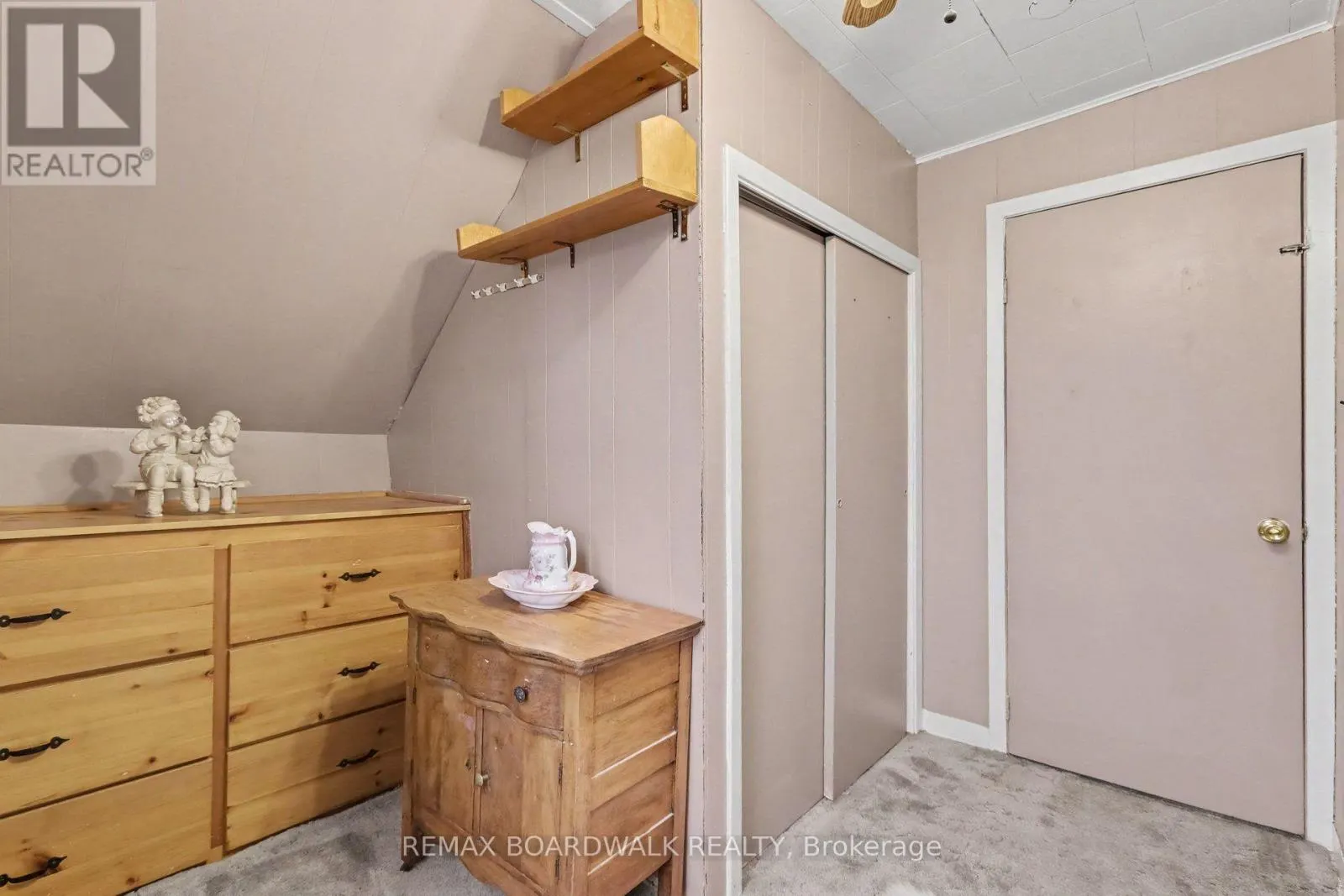 174 MUNRO STREET