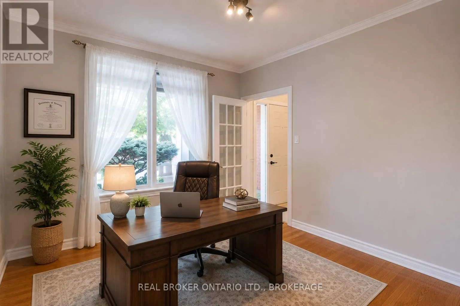 11 REDBRIDGE CRESCENT