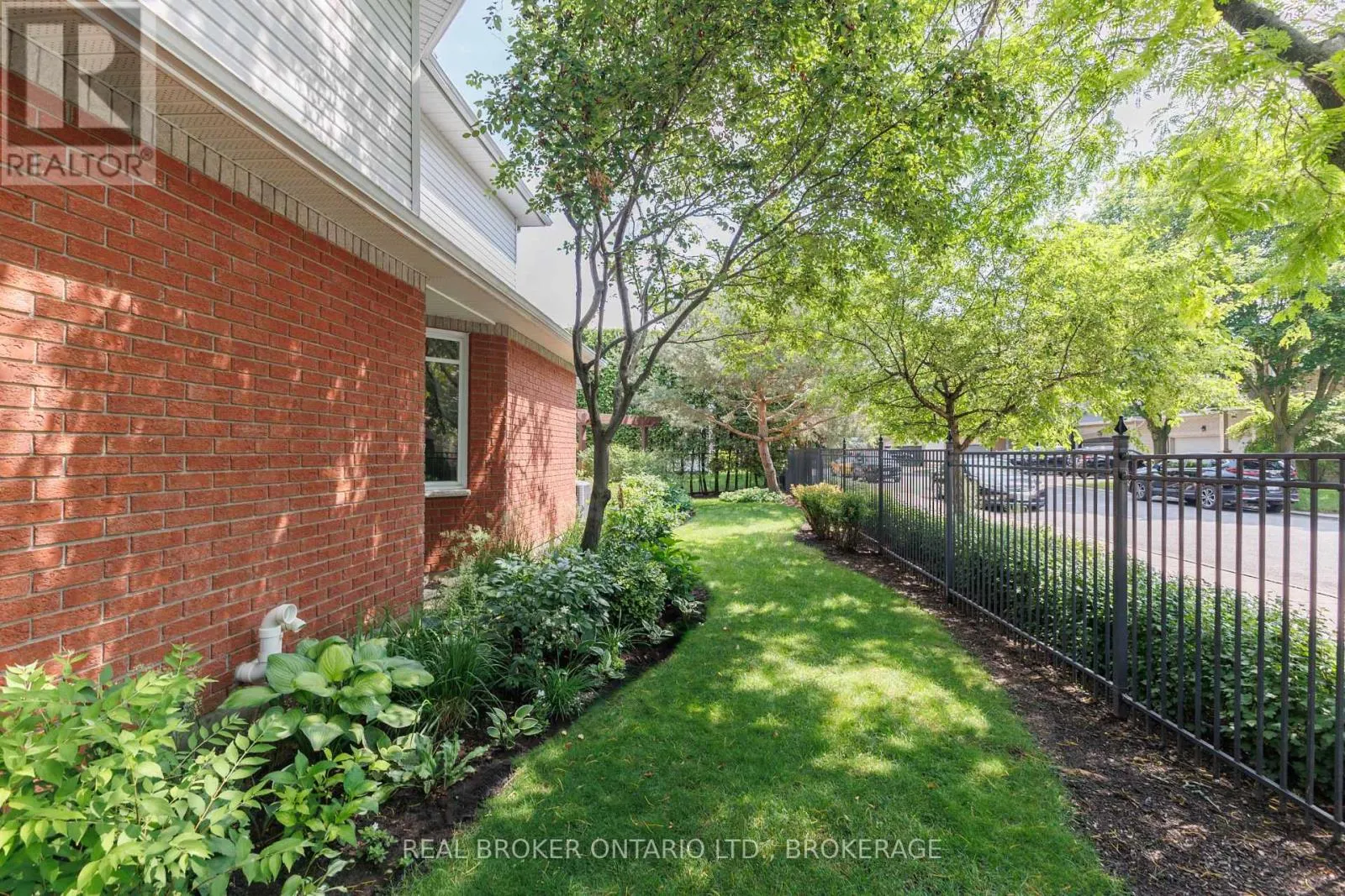 11 REDBRIDGE CRESCENT