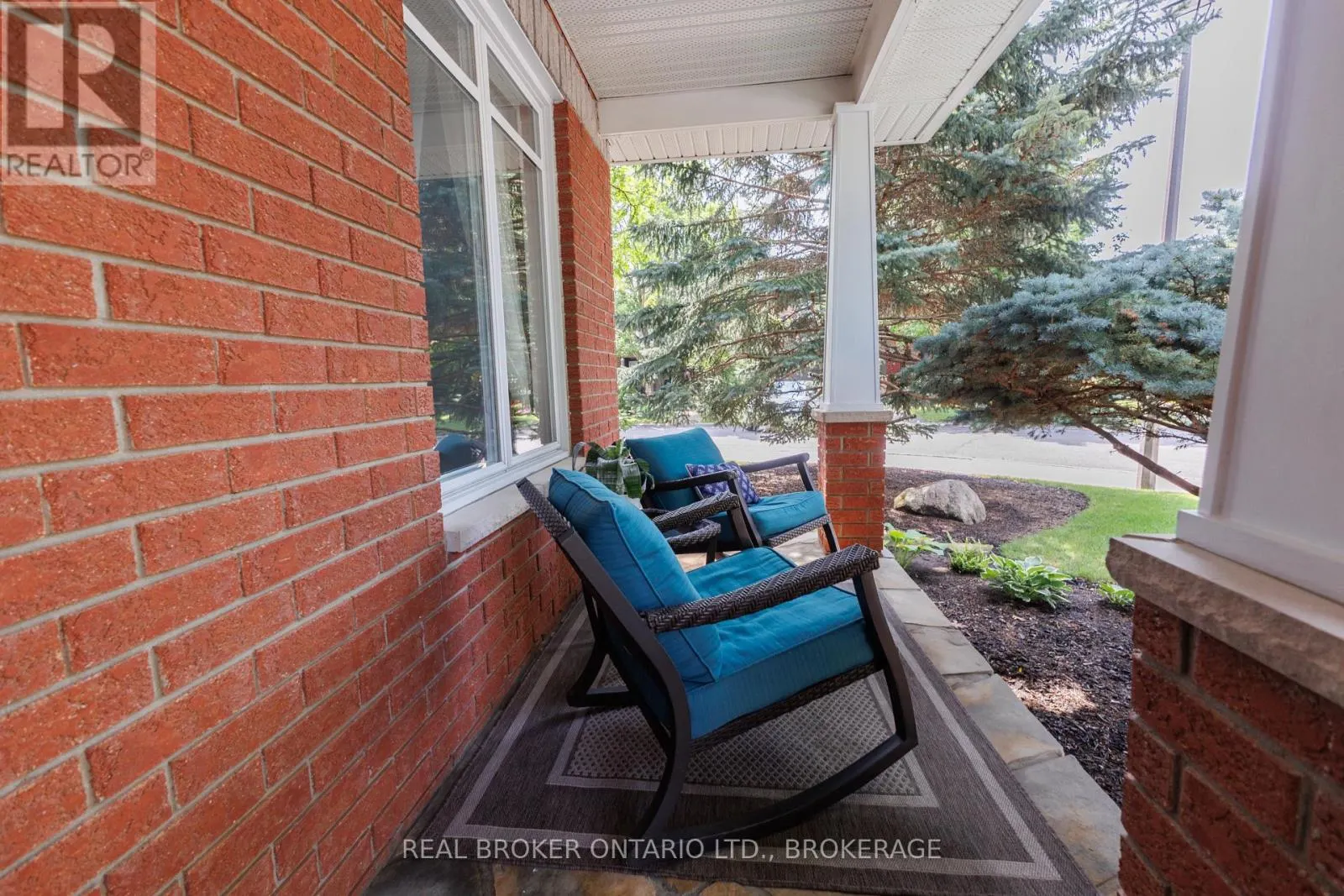 11 REDBRIDGE CRESCENT