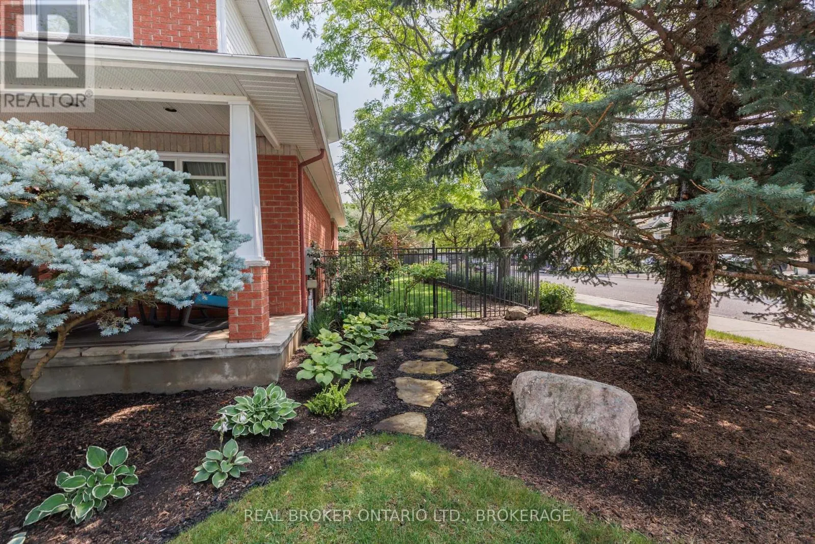 11 REDBRIDGE CRESCENT