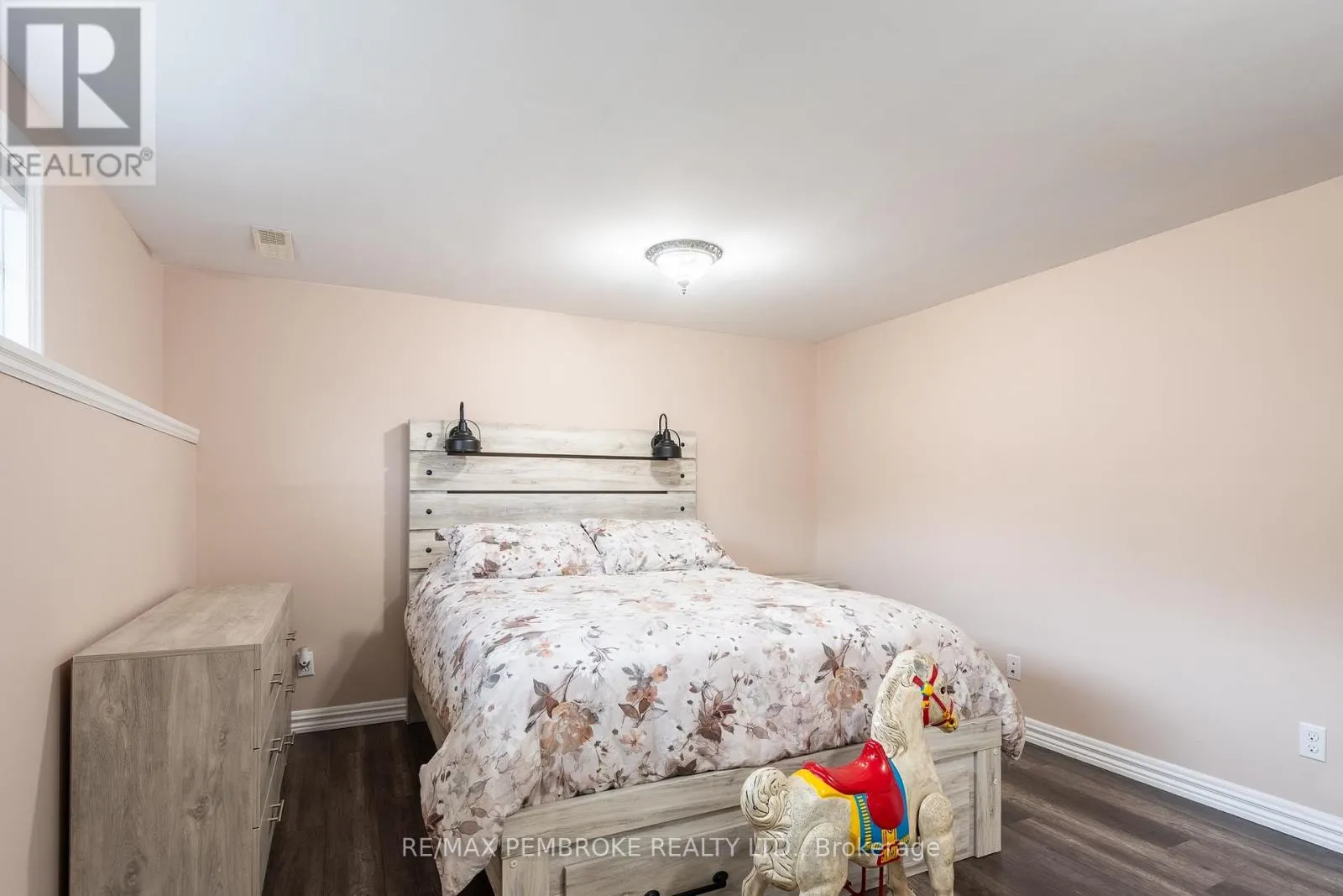 1108 BOUNDARY ROAD