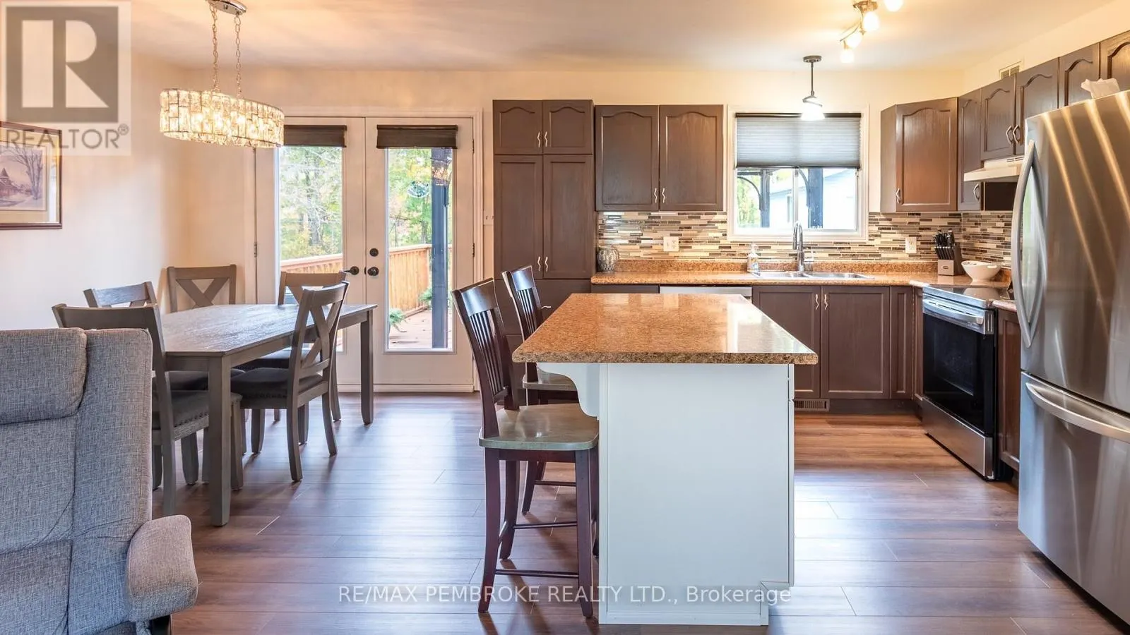 1108 BOUNDARY ROAD