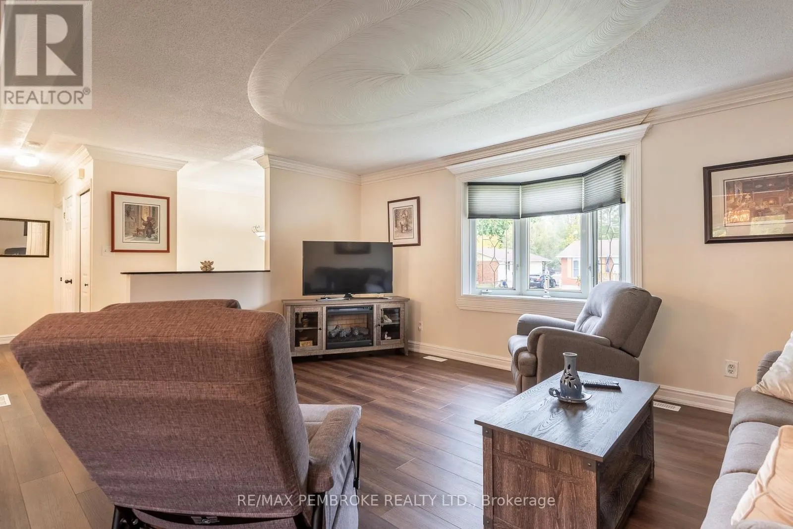 1108 BOUNDARY ROAD