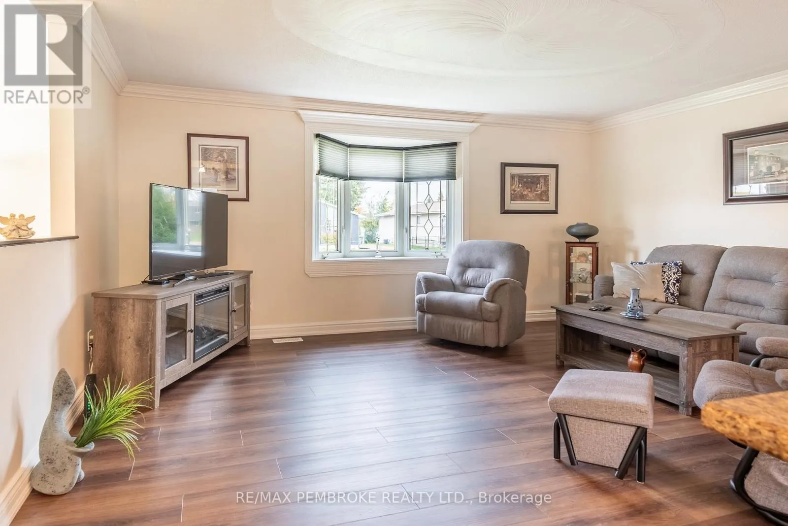 1108 BOUNDARY ROAD