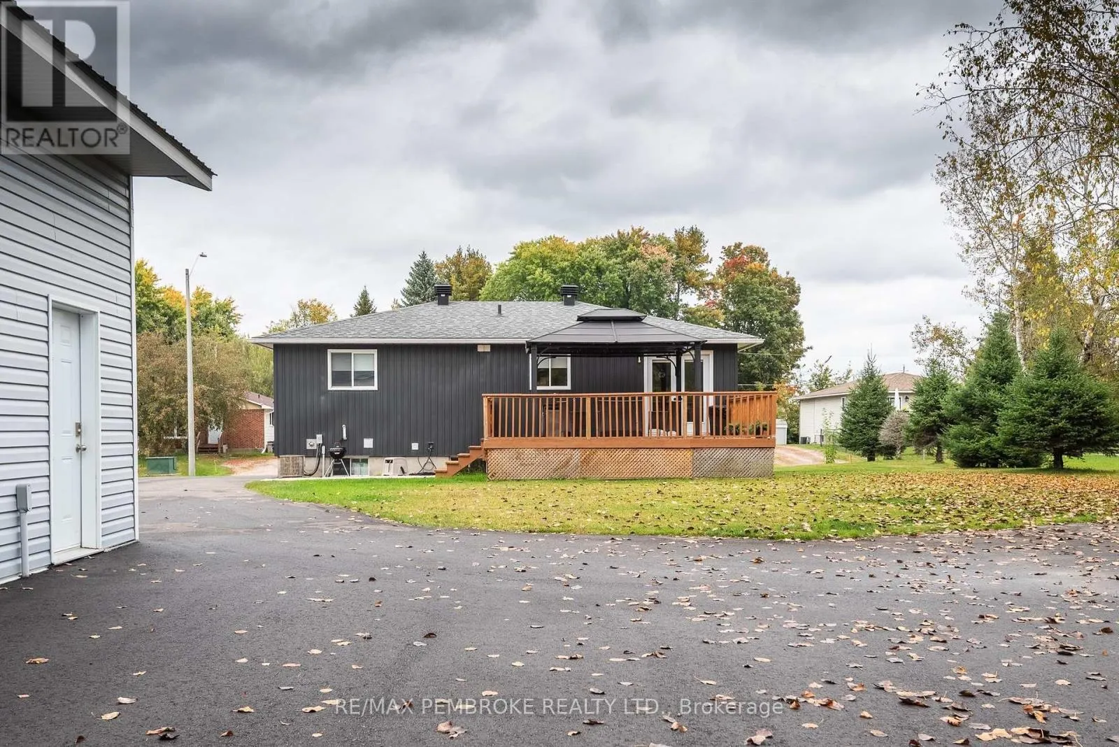 1108 BOUNDARY ROAD