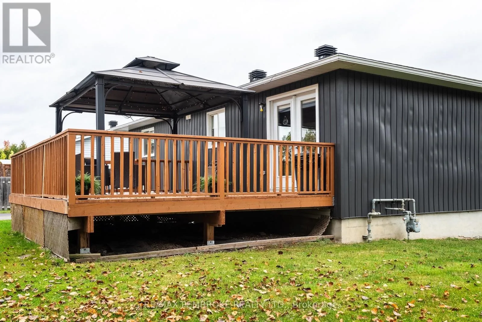 1108 BOUNDARY ROAD