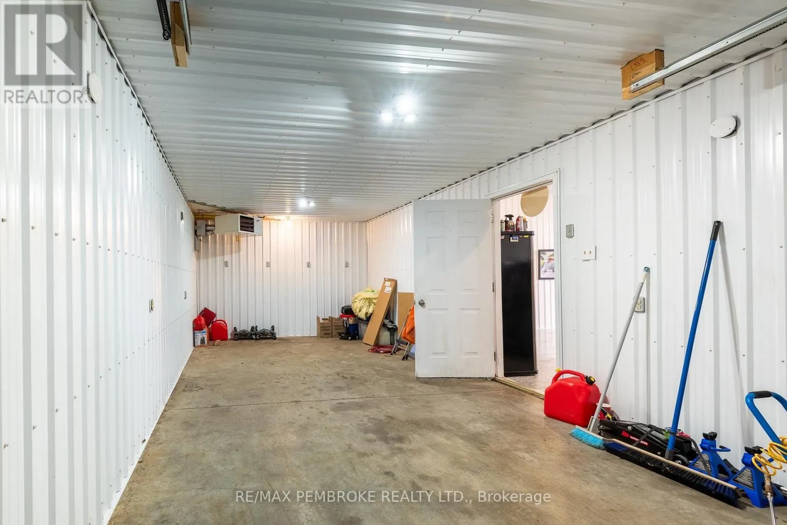 1108 BOUNDARY ROAD