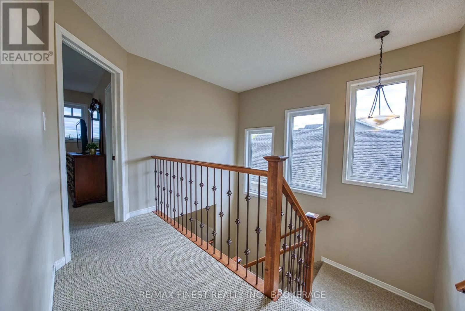 1017 WOODHAVEN DRIVE