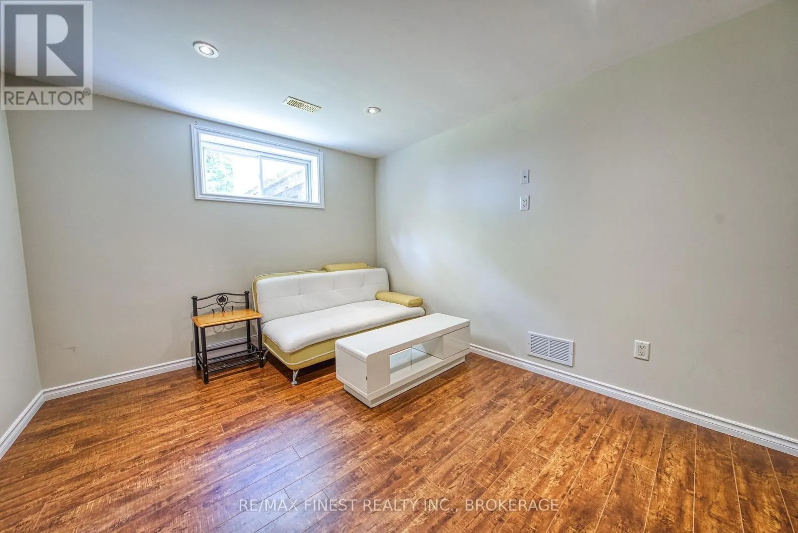 1017 WOODHAVEN DRIVE