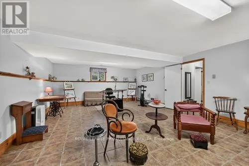 21 SUNSET DRIVE