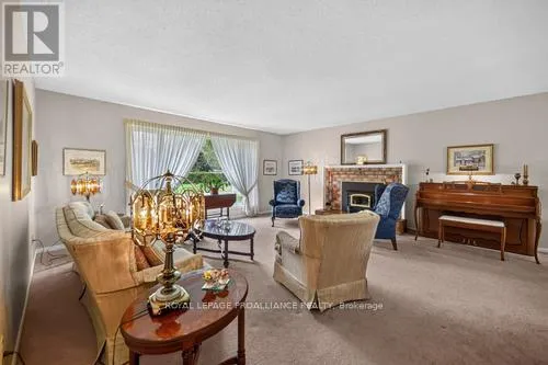 21 SUNSET DRIVE
