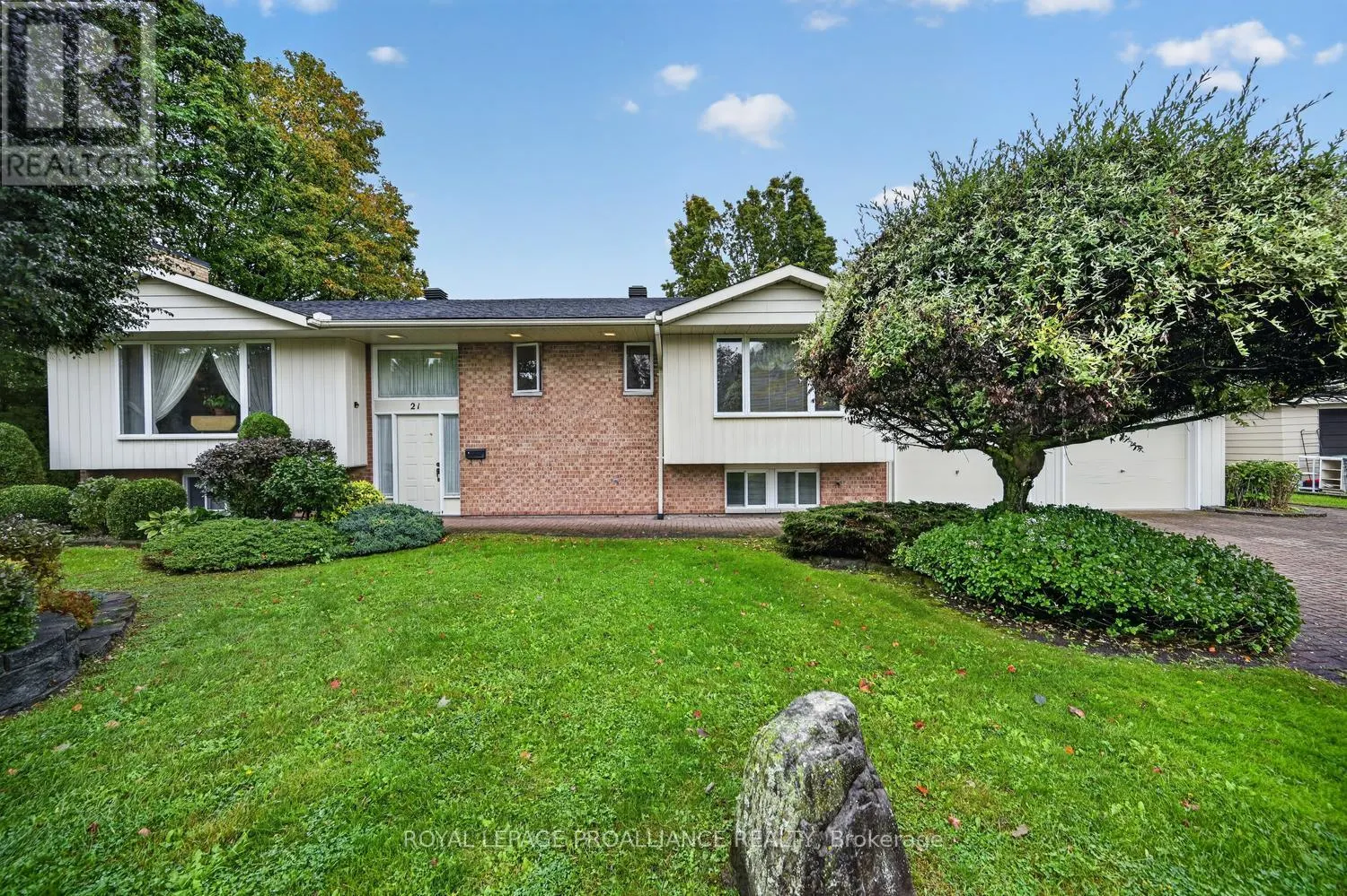 21 SUNSET DRIVE